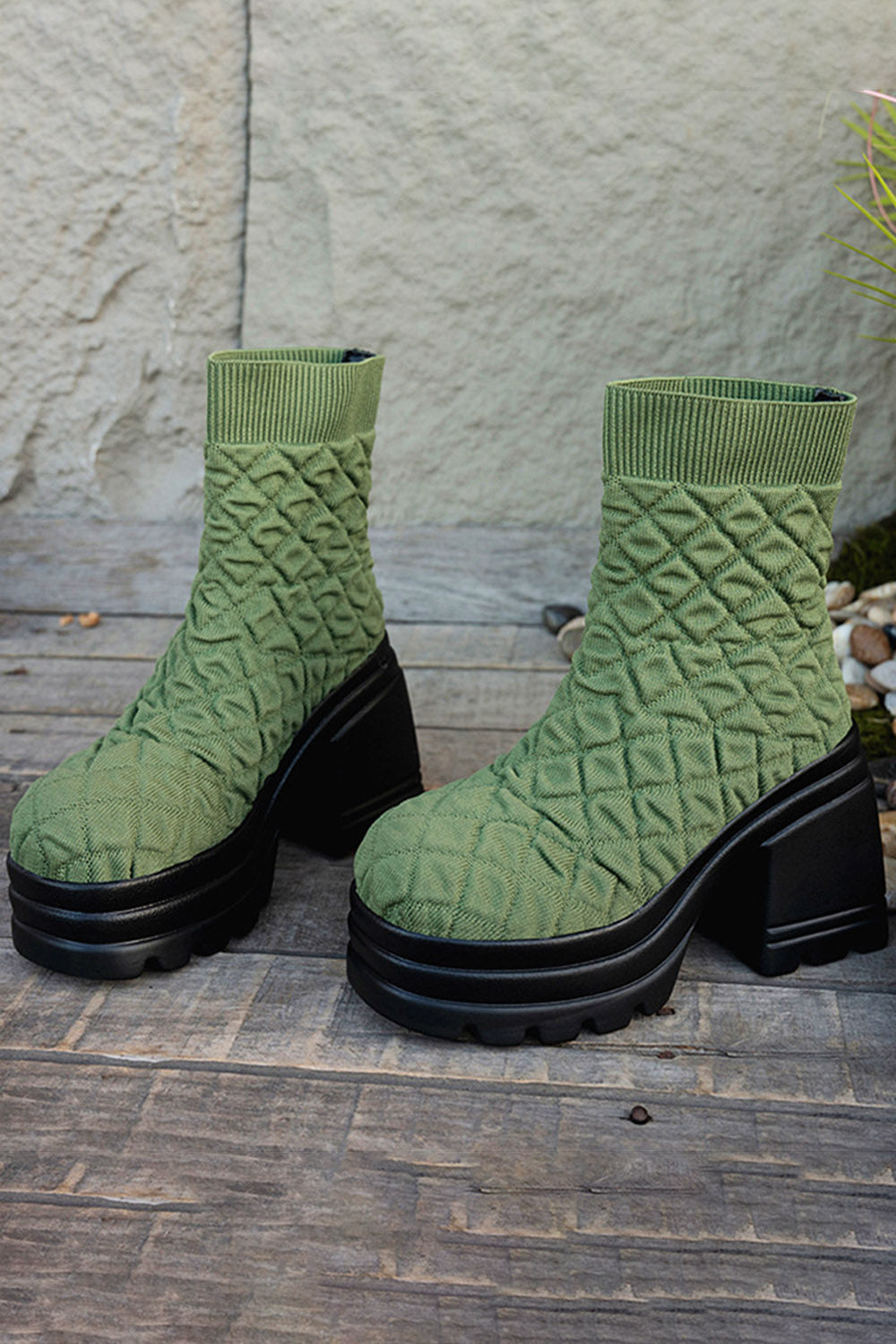 Fashionable Solid Color Round Toe Thick Heel Boots
